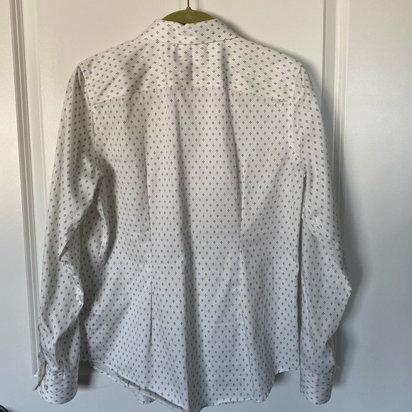 Women’s button down dress shirt - Picture 3 of 3